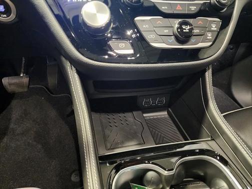 2025 Chrysler Pacifica Hybrid Select