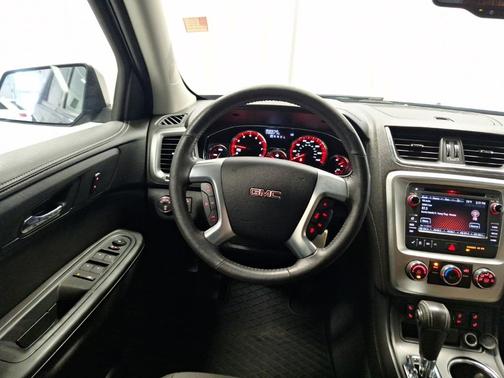2015 GMC Acadia SLE-2
