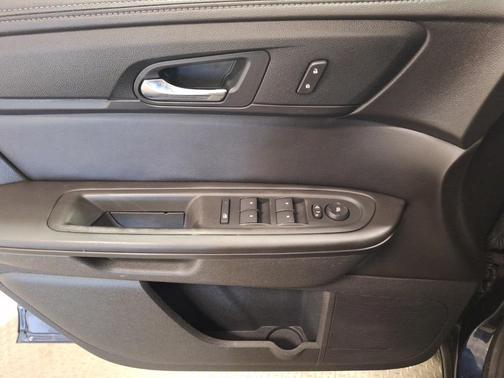 2015 GMC Acadia SLE-2