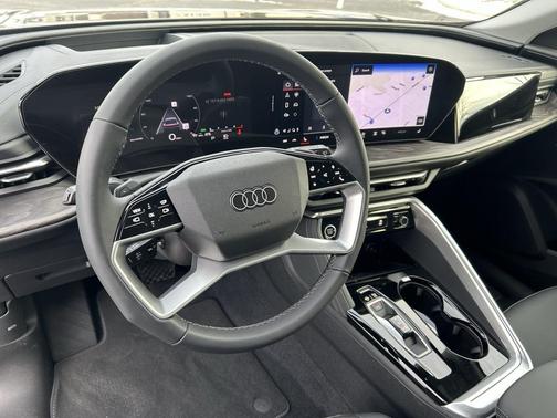 2025 Audi Q5 2.0T Premium Plus