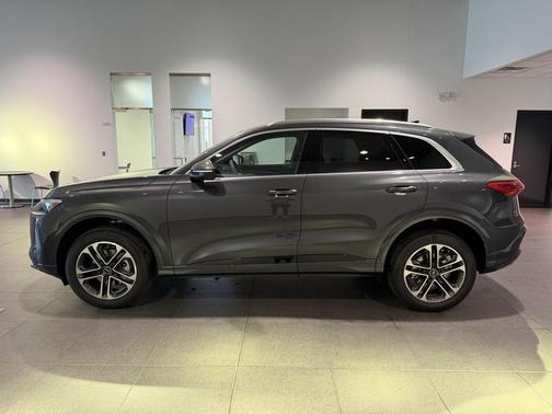 2025 Audi Q5 2.0T Premium Plus