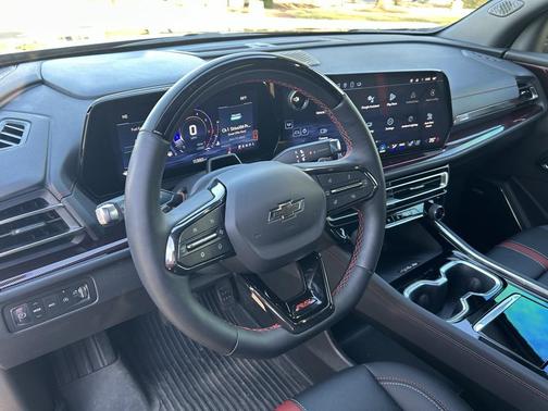 2025 Chevrolet Traverse RS