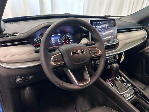 Hydro Blue Pearlcoat 2026 Jeep Compass Limited
