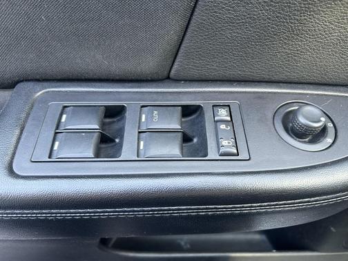 2011 Chrysler 200 Touring