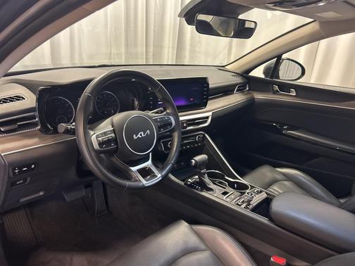 2023 Kia K5 EX