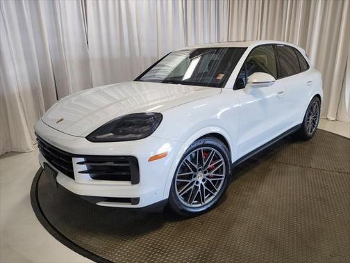 2024 Porsche Cayenne S