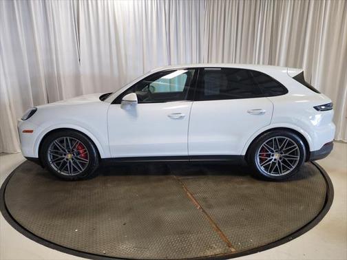 2024 Porsche Cayenne S