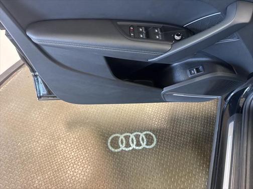 2022 Audi Q5 40 Premium Plus