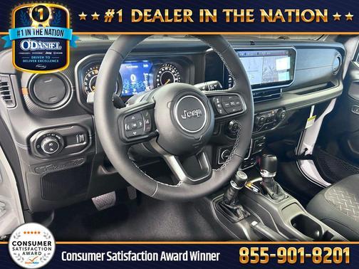 Bright White Clearcoat 2026 Jeep Gladiator Mojave