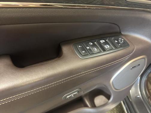 2017 Jeep Grand Cherokee Summit