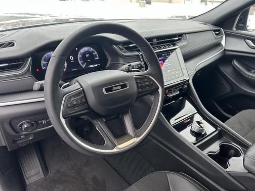 2024 Jeep Grand Cherokee Altitude