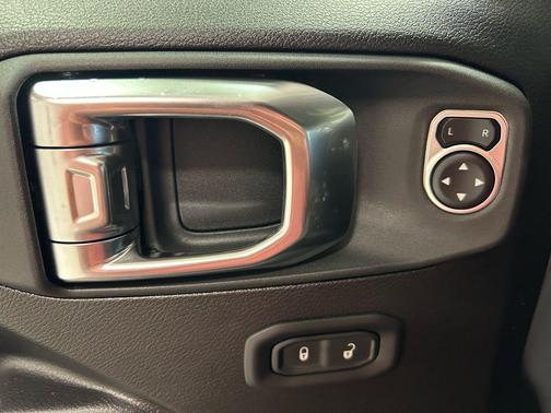 Anvil Clear Coat 2026 Jeep Wrangler Sport S