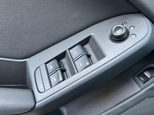 2011 Audi A4 2.0T Premium quattro