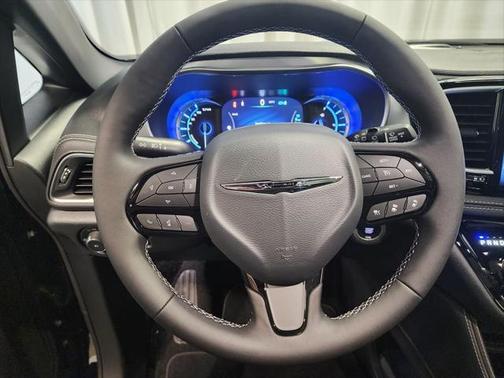 2025 Chrysler Pacifica Hybrid Select