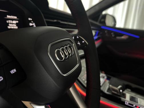 2026 Audi SQ8 4.0T Premium Plus