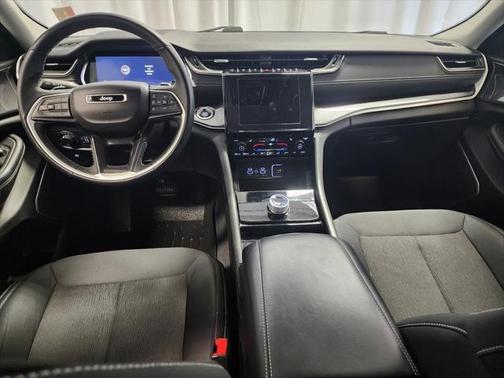 2021 Jeep Grand Cherokee L Laredo