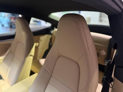 2024 Porsche 911 Carrera