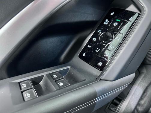 Daytona Gray Metallic 2026 Audi Q5 2.0T Premium Plus