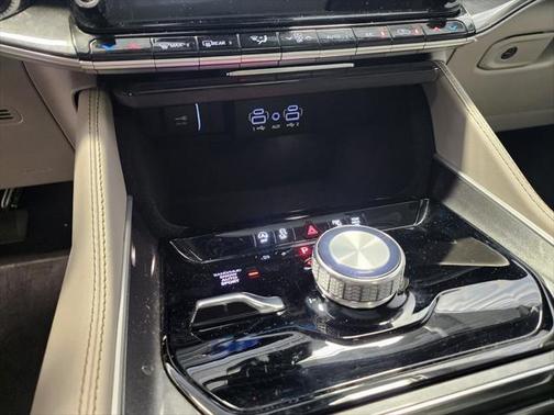 2024 Jeep Wagoneer Base