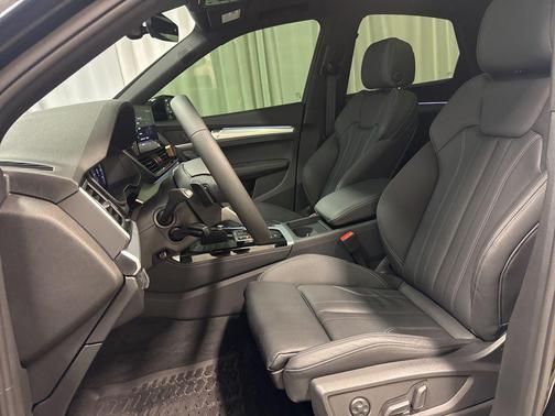 2025 Audi Q5 45 S line Premium Plus