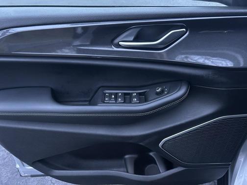 2021 Jeep Grand Cherokee L Laredo