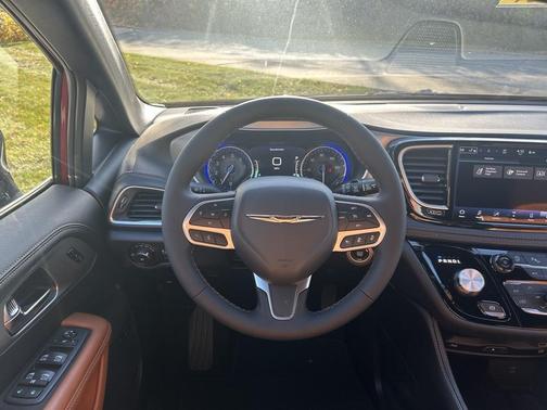 2026 Chrysler Pacifica L