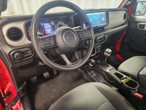 2024 Jeep Gladiator Sport