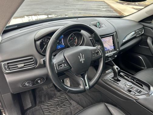 2017 Maserati Levante Base