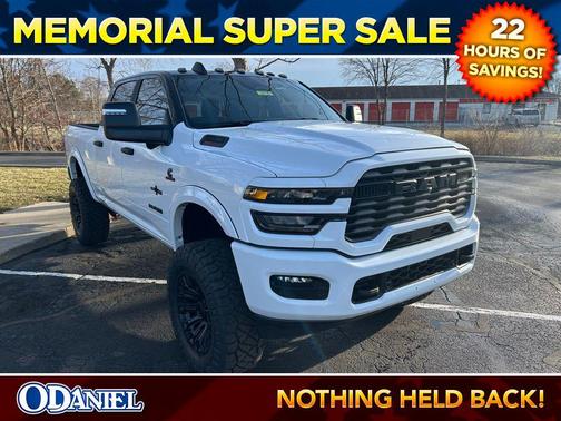 Bright White Clearcoat 2026 RAM 2500 Big Horn