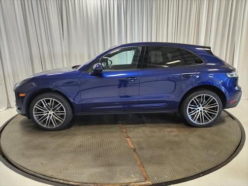 2024 Porsche Macan Base