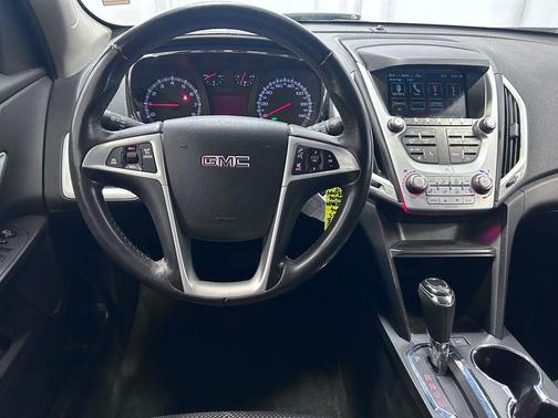 Summit White 2017 GMC Terrain SLE-2