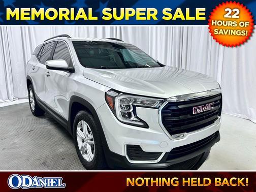 Quicksilver Metallic 2022 GMC Terrain SLE