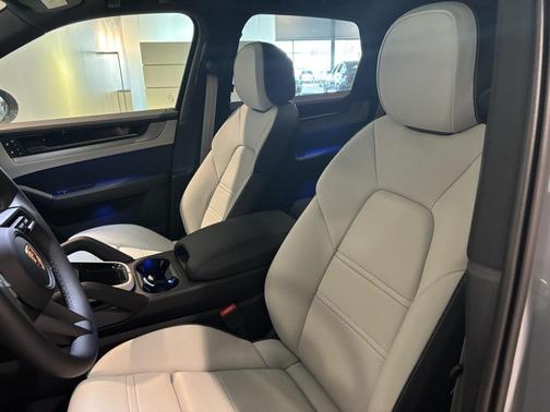 2025 Porsche Cayenne Cayenne