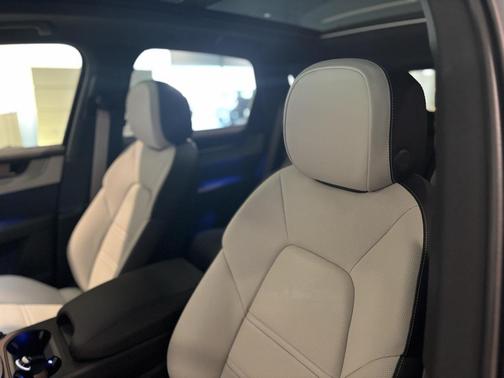 2025 Porsche Cayenne Cayenne