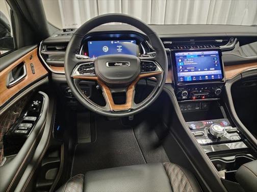 2025 Jeep Grand Cherokee L Summit