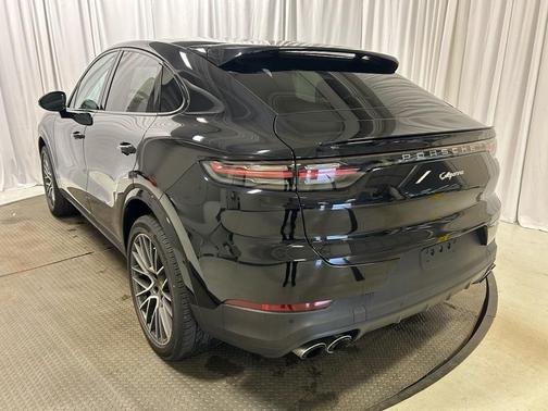2022 Porsche Cayenne Cayenne