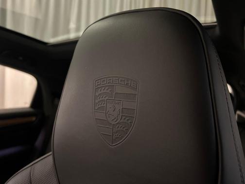 2022 Porsche Cayenne Cayenne