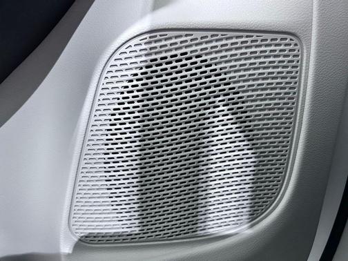 Bright White Clearcoat 2024 Chrysler Pacifica Touring L