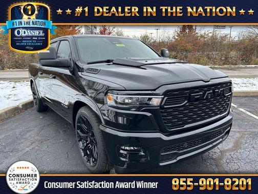 Diamond Black Crystal Pearlcoat 2026 RAM 1500 Big Horn/Lone Star