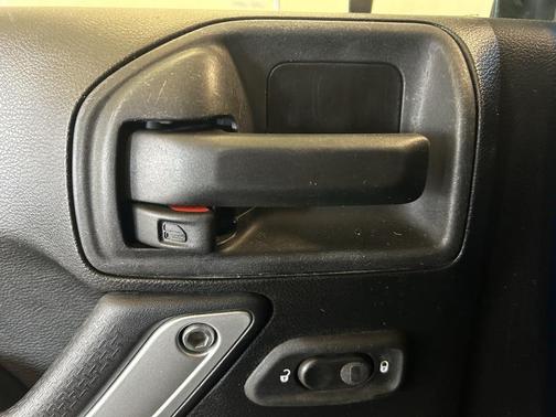 2014 Jeep Wrangler Unlimited Freedom Edition