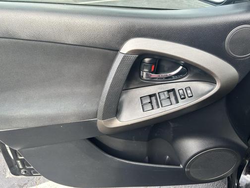 2010 Toyota RAV4 Sport