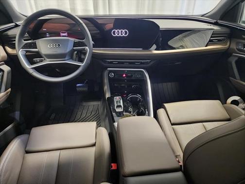 2025 Audi Q5 2.0T Premium Plus