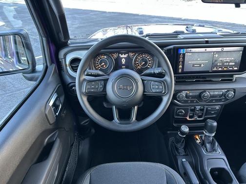 2026 Jeep Gladiator Sport