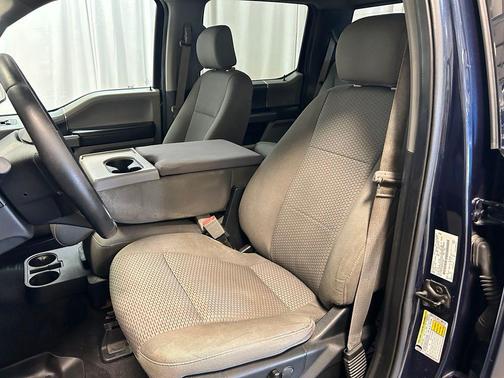 Blue 2019 Ford F-150 XLT