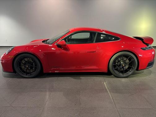 2026 Porsche 911 Carrera GTS