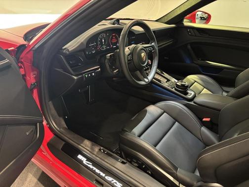 2026 Porsche 911 Carrera GTS