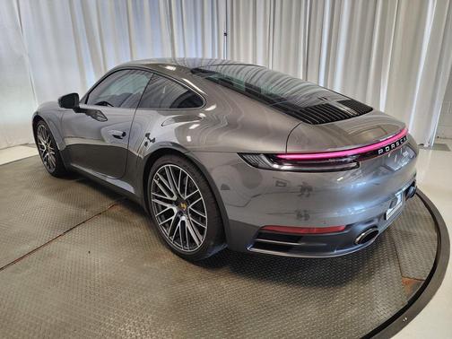 2021 Porsche 911 Carrera