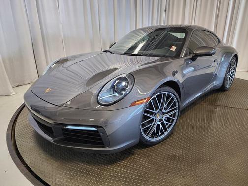 2021 Porsche 911 Carrera