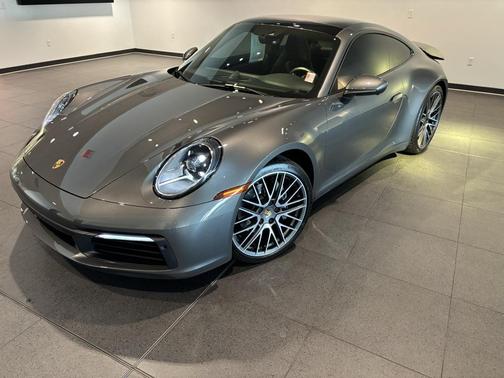 2021 Porsche 911 Carrera