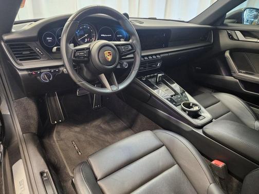 2021 Porsche 911 Carrera